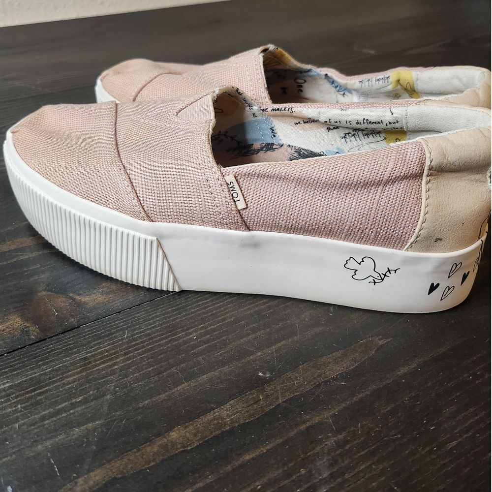 TOMS Women Alpargata Boardwalk Cameo Rose Women's Espadrilles Size 5 1/2